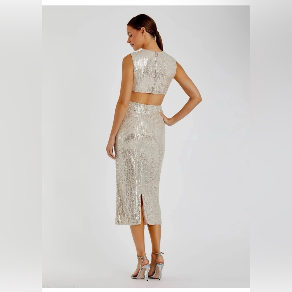 Mac Duggal Silver Sequin Front Twist cut out Sheath Dress style code 27022 - Picture 2 of 10